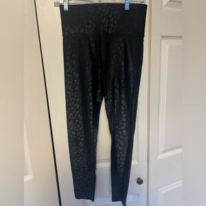 Carbon 38 Takara Shine Leopard Print leggings